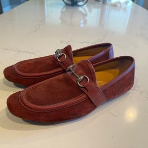Gucci velvet loafers